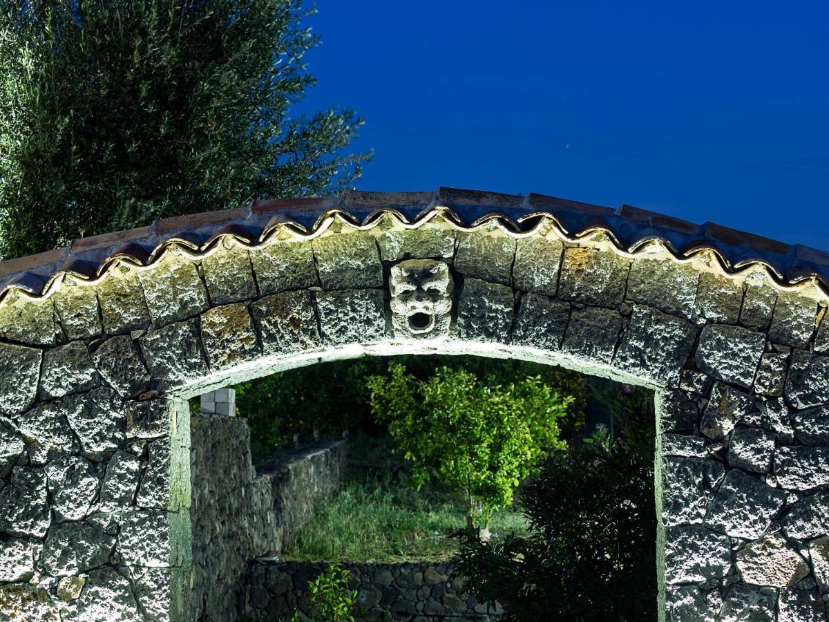 Fontana Del Cherubino Santa Maria di Licodia Εξωτερικό φωτογραφία